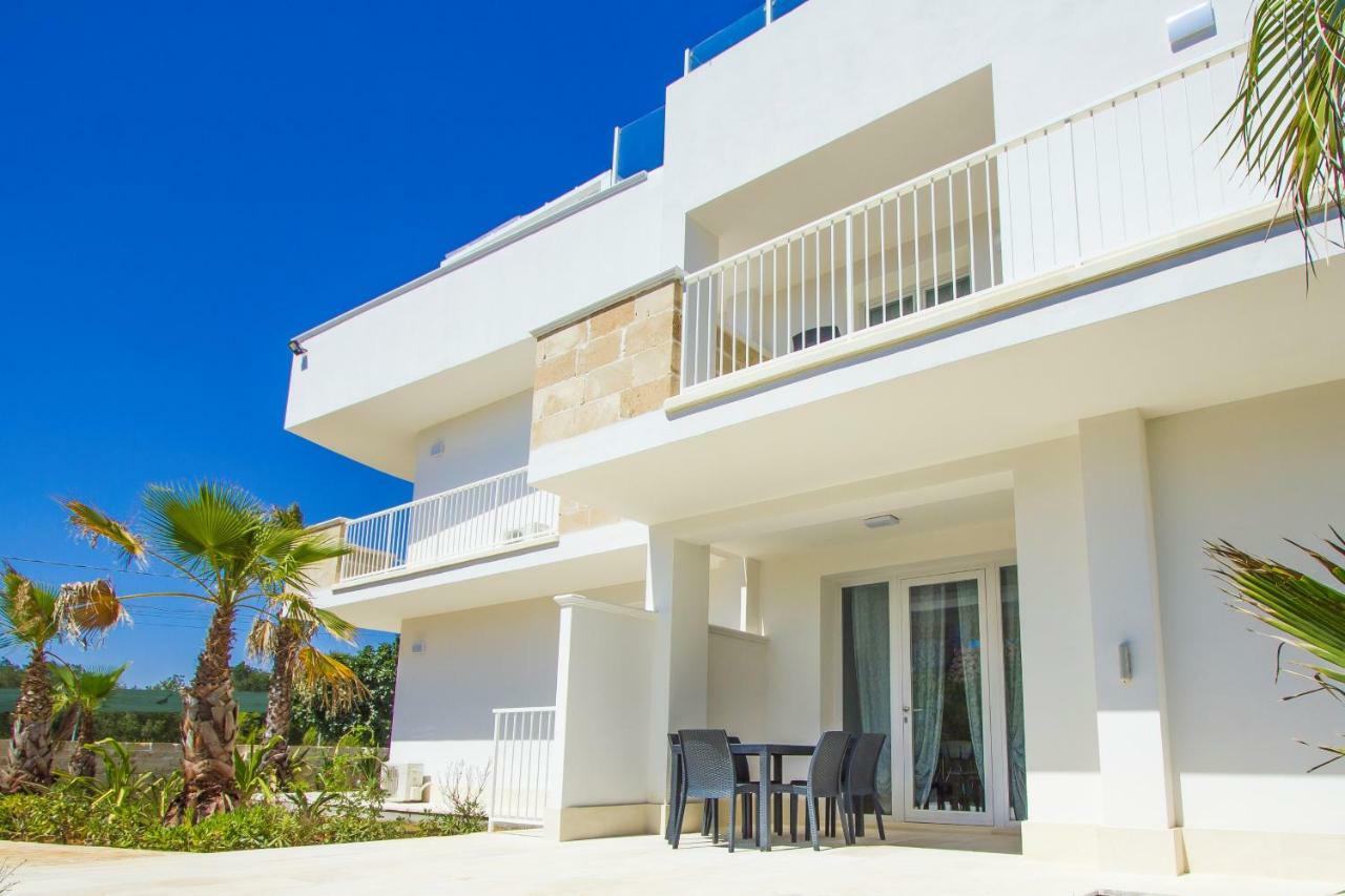 Aparthotel Residence Ludovica - Piscina Panoramica Vista Mare Santa Maria al Bagno Exteriör bild